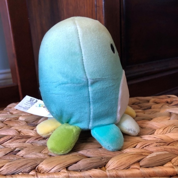 Squishmallows Mystery Capsule: Oldin the Octopus in 4" - Picture 5 of 5